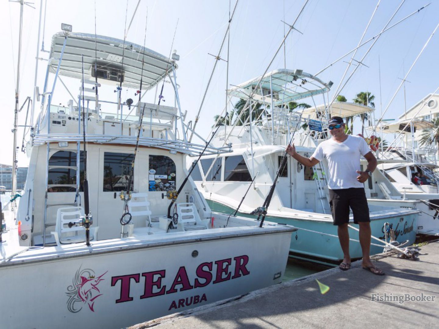 Teaser Charters 35’ Bertram, Oranjestad, Aruba